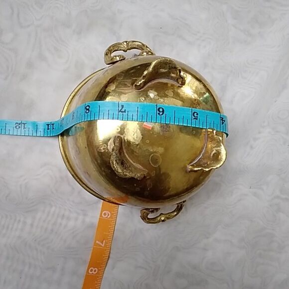 VTG, Small Brass Witch’s Cauldron Pot Tripod Spellmaking Tool Antique Tone Gold - Picture 6 of 11